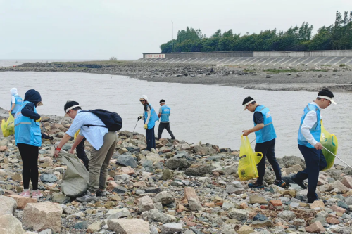 環(huán)?；貙?shí)踐_物業(yè)服務(wù)